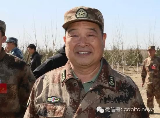 后勤保障部部长赵克石上将