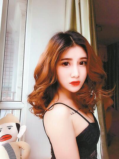 网络女主播靠脸吃饭月入十万？揭秘背后的故事