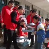 新邵：精准扶贫进校园 爱心善举暖人心